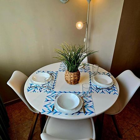 Home4U - Cosy Apartment With Fantastic Terrace กาบานัส เด ตาวีรา ภายนอก รูปภาพ