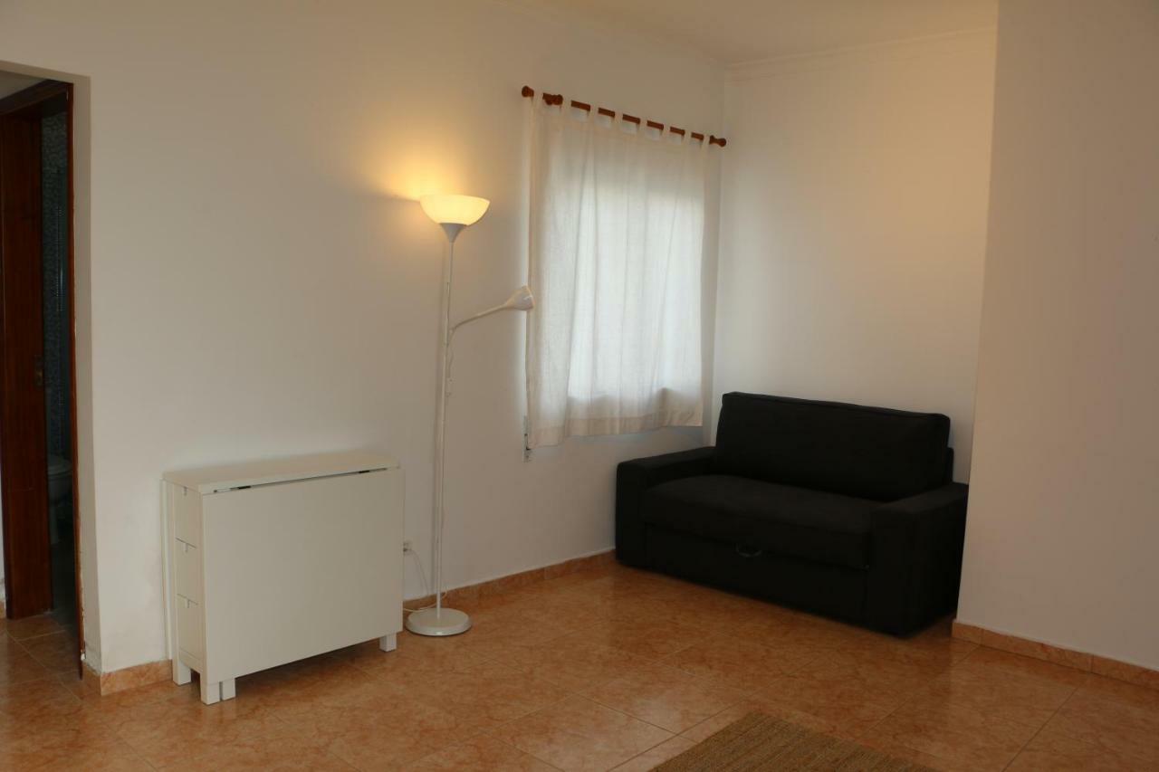Home4U - Cosy Apartment With Fantastic Terrace กาบานัส เด ตาวีรา ภายนอก รูปภาพ